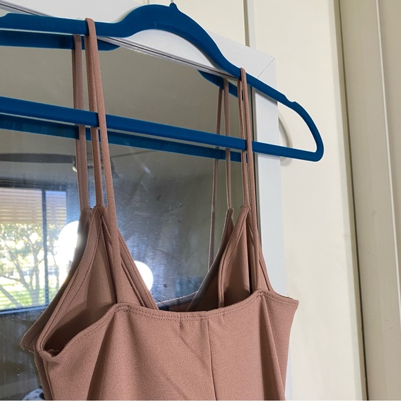 Mauve Pink Asymmetrical Rouched Wrapped Dress - Picture 9 of 12